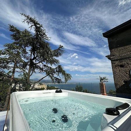 Il Melograno In Costa D'Amalfi - Romantic Experience Vietri Bilik gambar