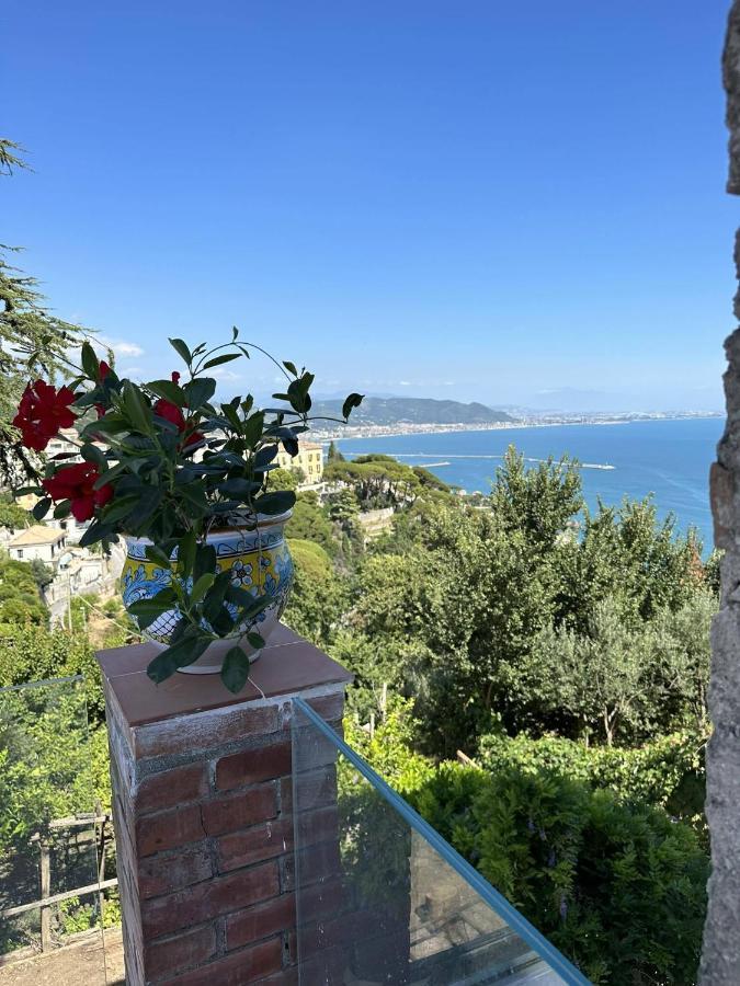 Il Melograno In Costa D'Amalfi - Romantic Experience Vietri Bilik gambar